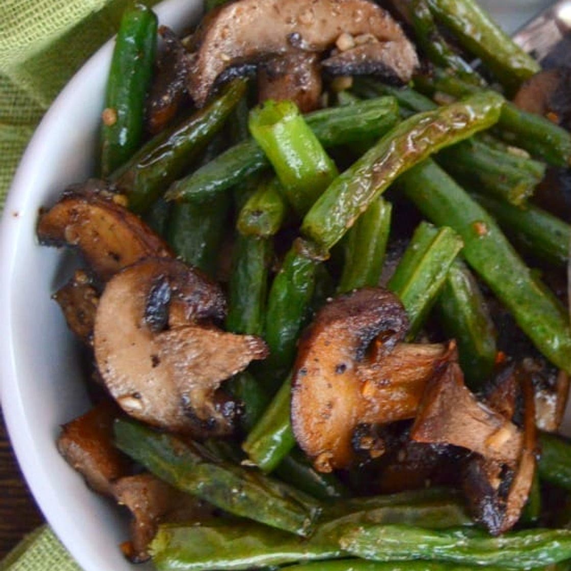 Garlic Roasted Green Beans and Mushrooms