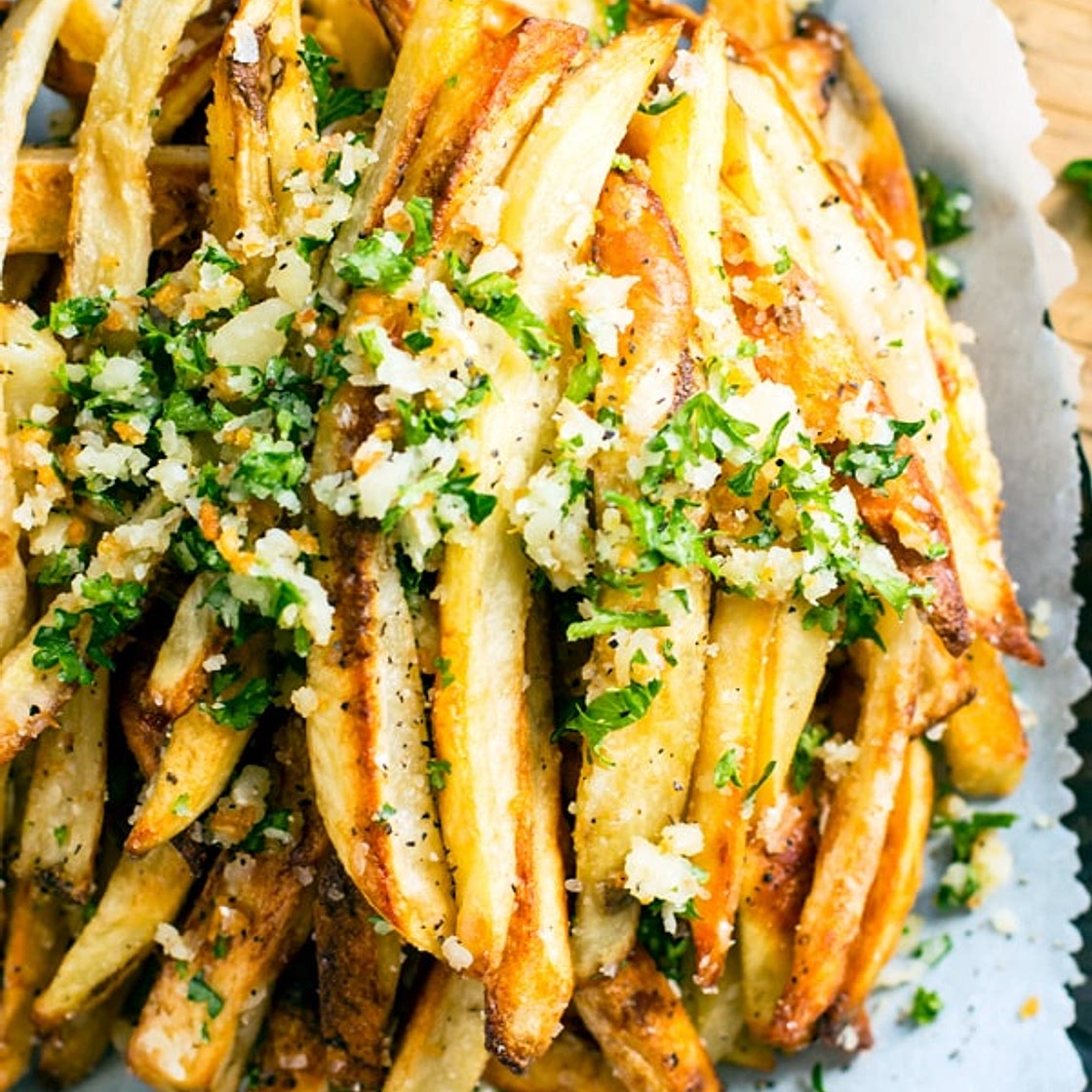 Crispy Baked Parmesan Garlic Fries