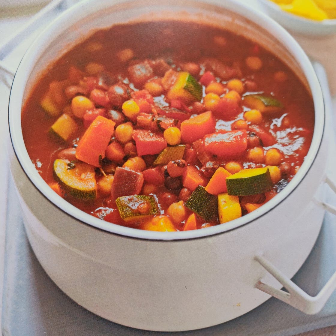 Chunky tomato and bean stew