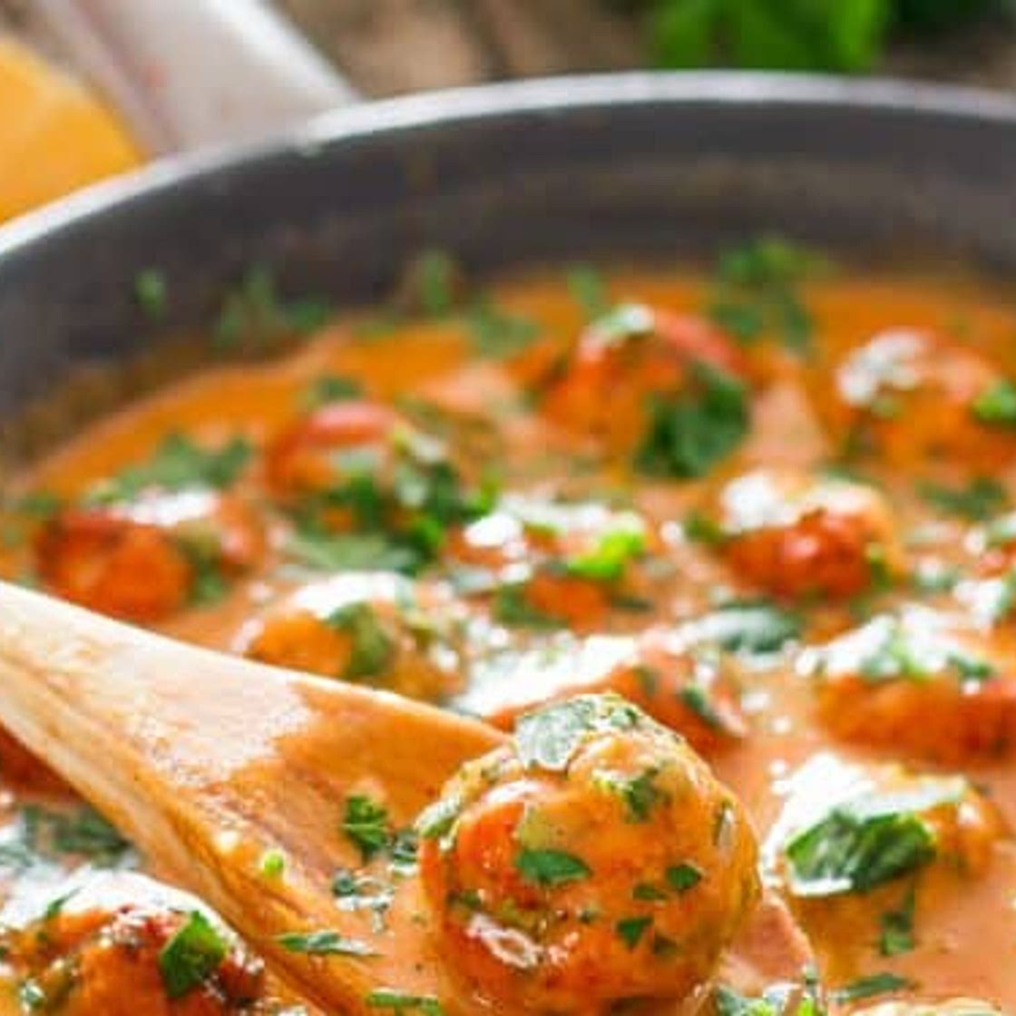 Skinny Thai Chicken Meatballs with Peanut Sauce