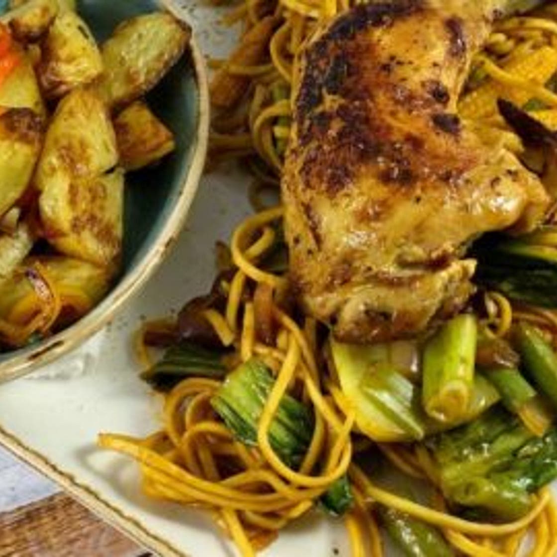 Sticky Chilli Chicken with Noodles | Slimming & Weight Watchers Friendly
