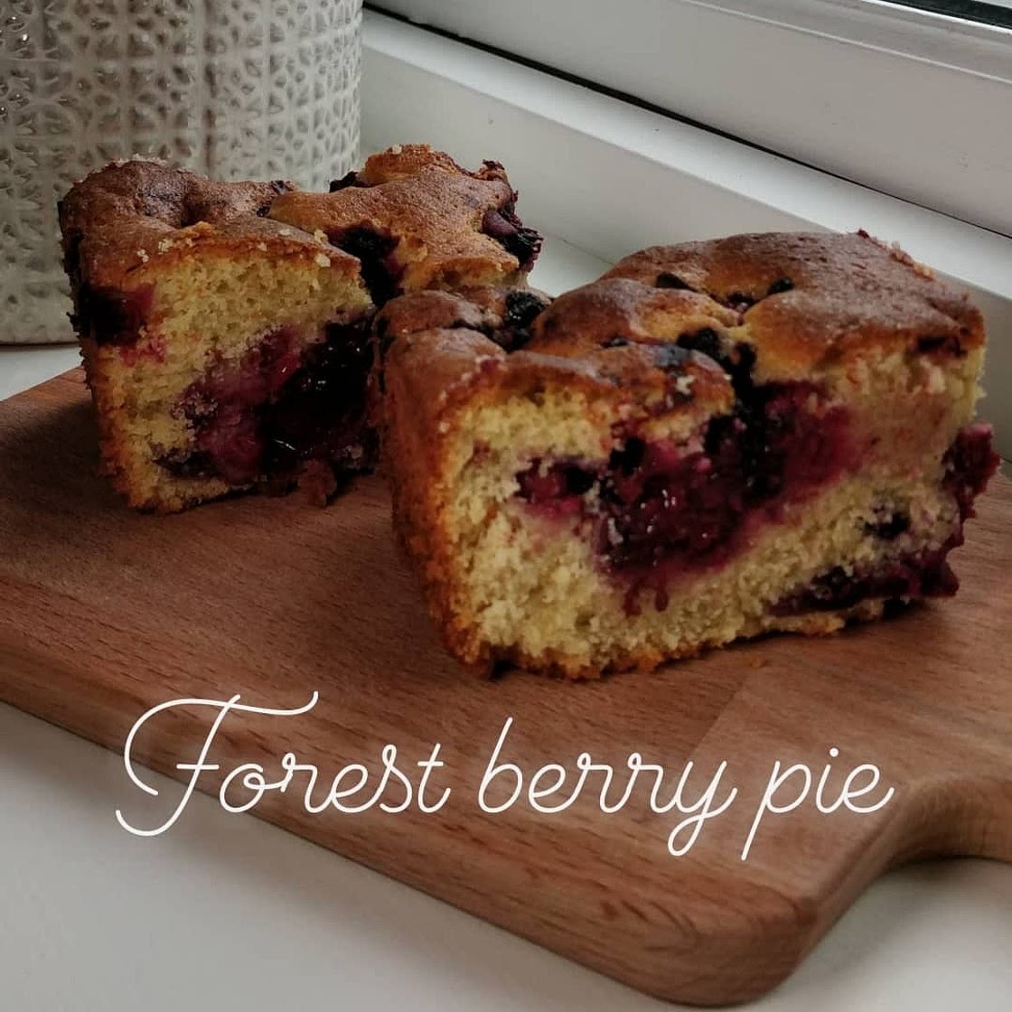 Forest berry pie