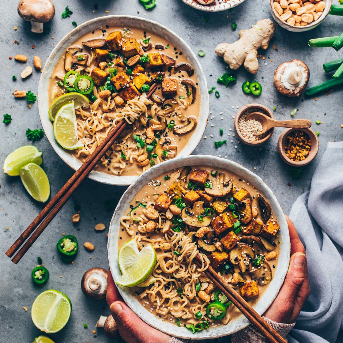 Thai Erdnuss Nudelsuppe