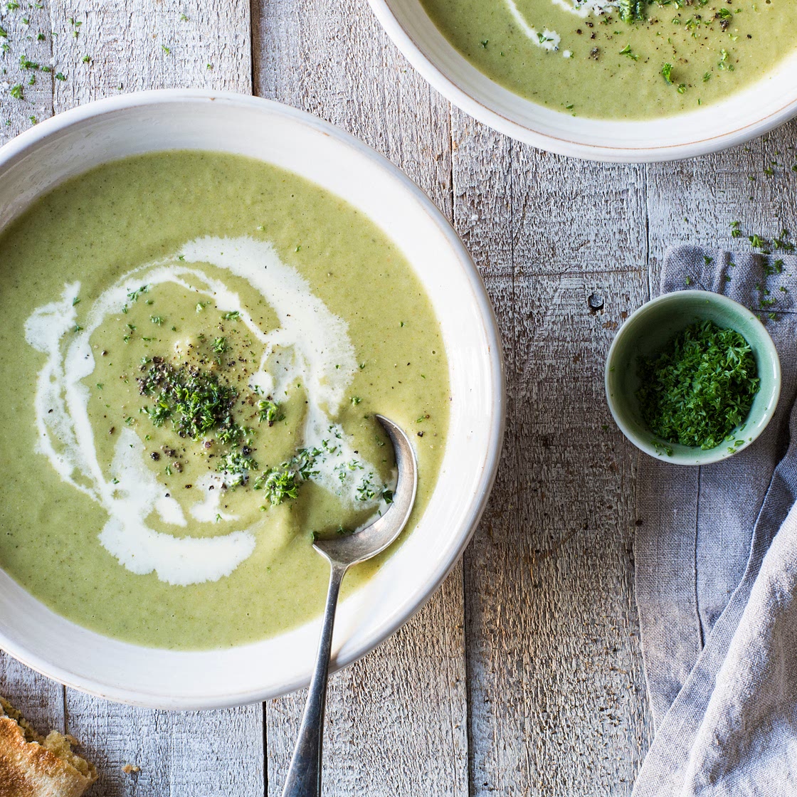 Mean green vegetable soup - ChelseaWinter.co.nz