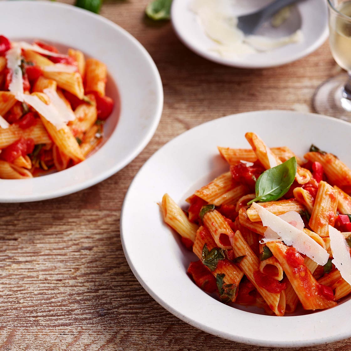 Penne al'arrabiata (pasta with a spicy tomato sauce)