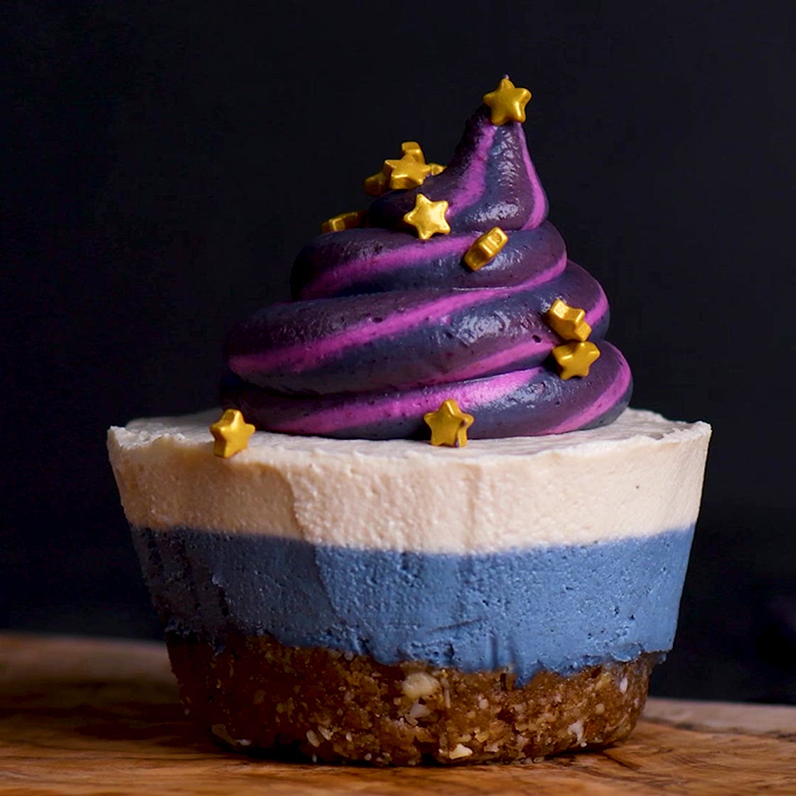 These Galaxy Vegan Cheesecakes Are Best Eaten With The Dark Side Of The Spoon