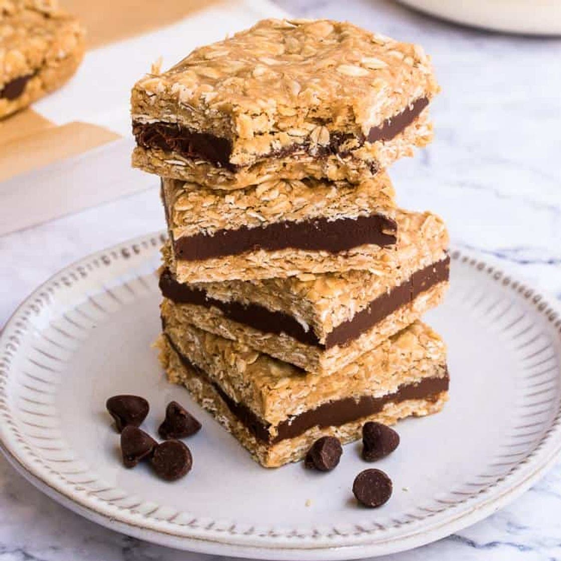 No Bake Chocolate Filled Oat Bars