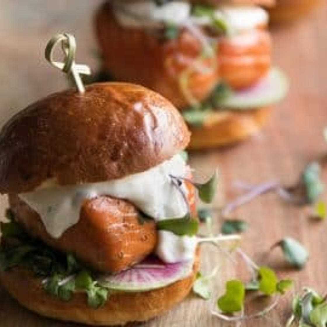 Grilled Salmon Burgers with Garlic Lemon Aioli