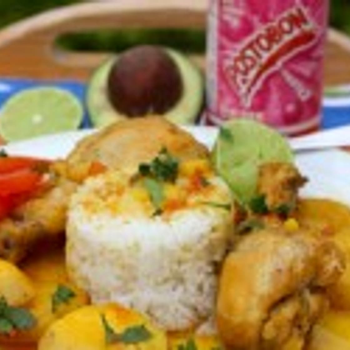 Sudado de Pollo (Colombian-Style Chicken Stew)