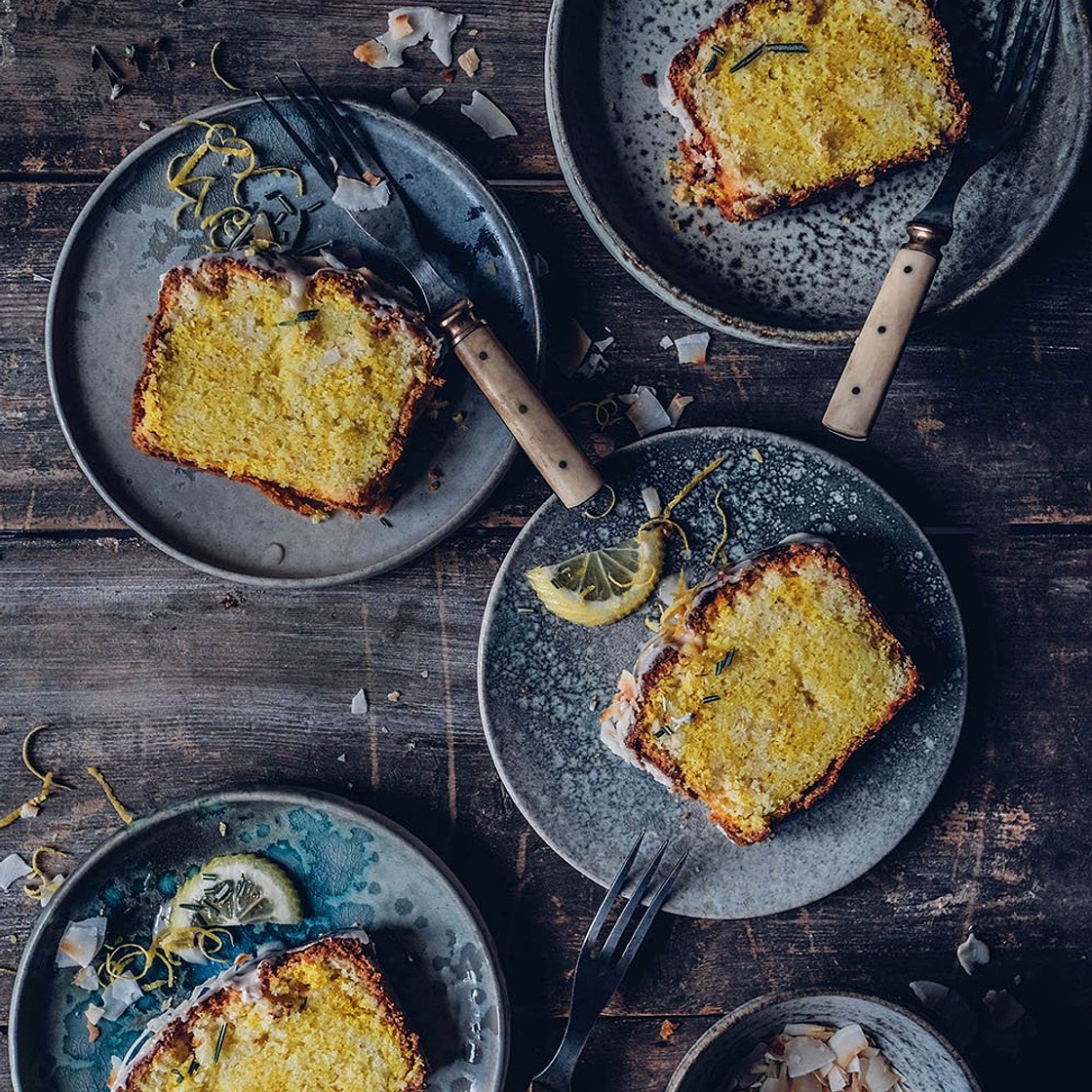 Easy and Delicious Gluten-free Lemon Cake with Rosemary