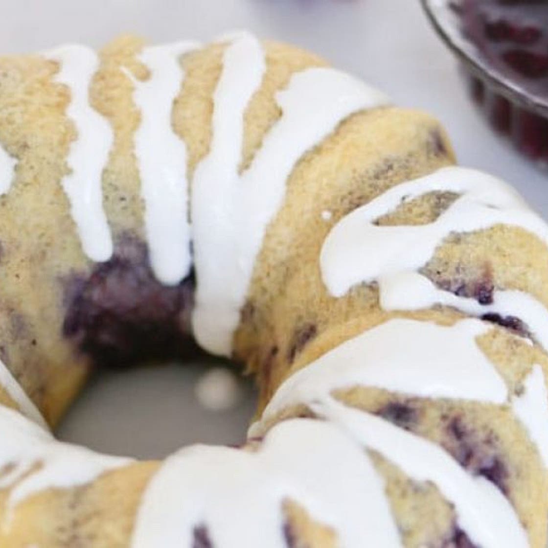 Pressure Cooker Berries and Cream Breakfast Cake