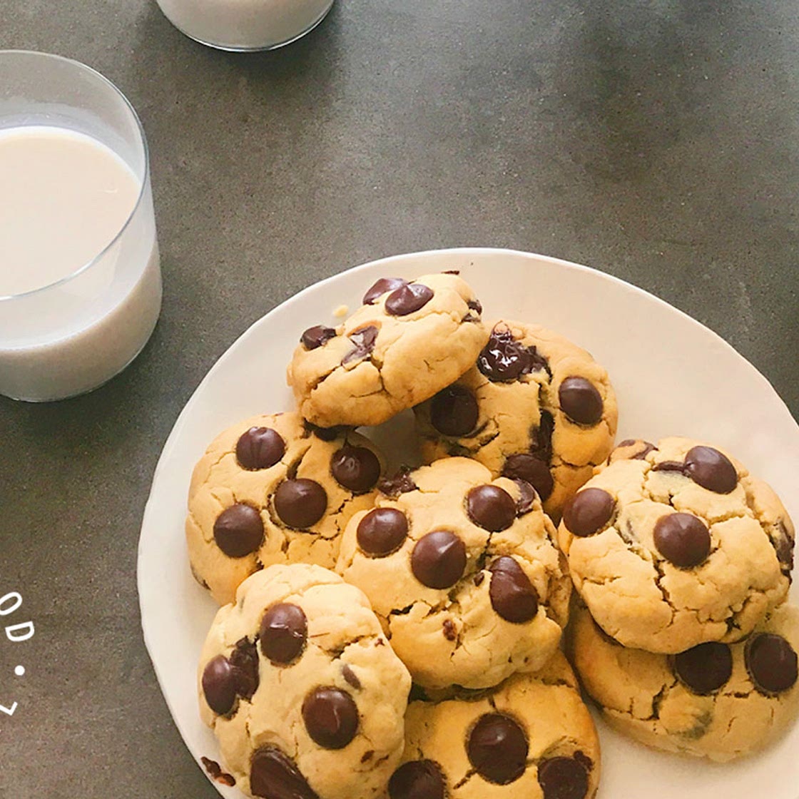 Banana chocolate chip cookies