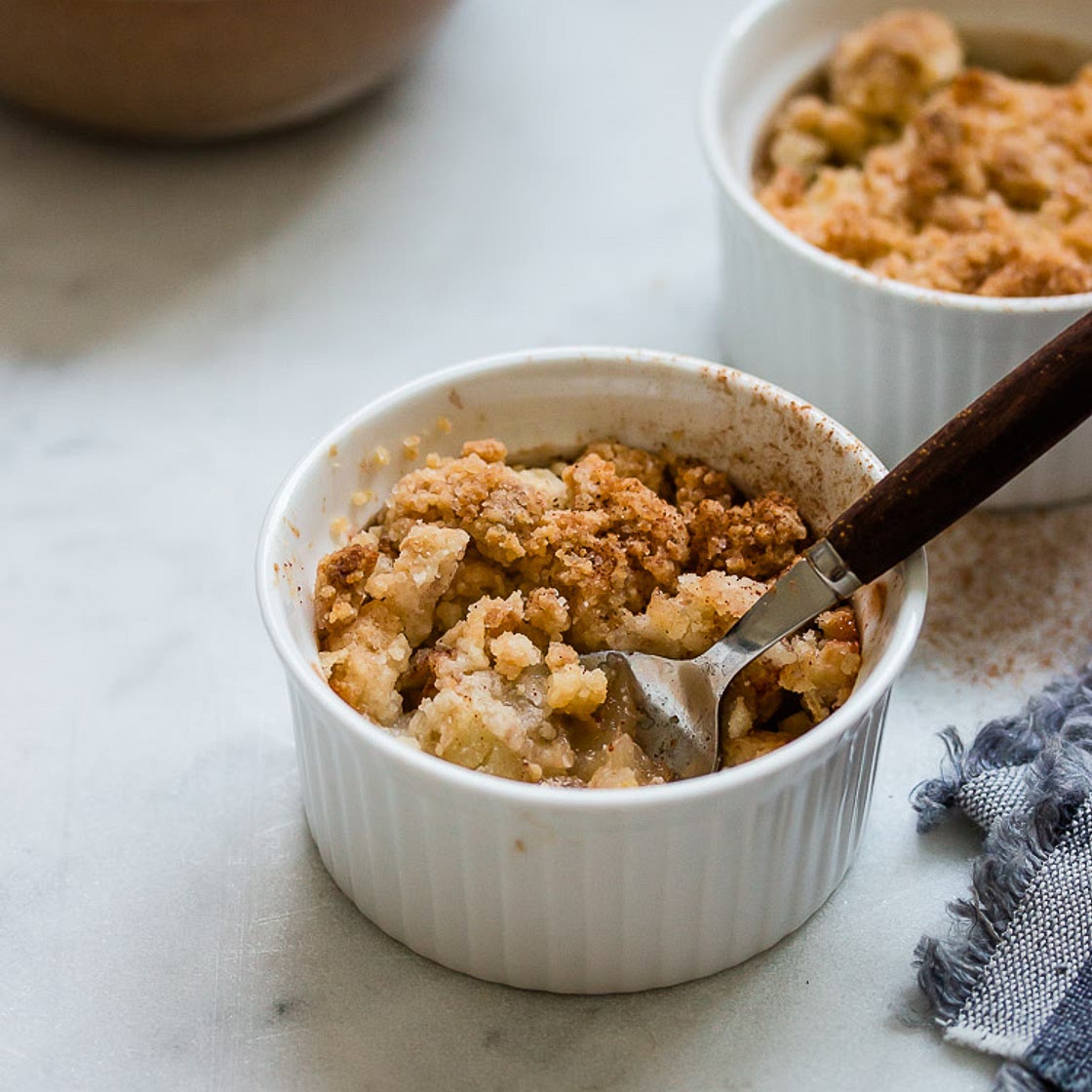5-Ingredient Apple Crumble