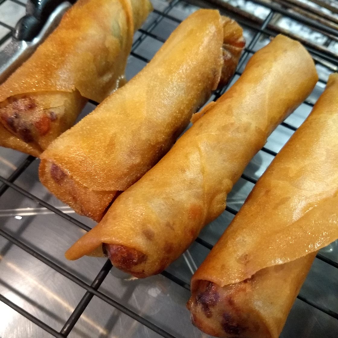 Traditional Filipino Lumpia