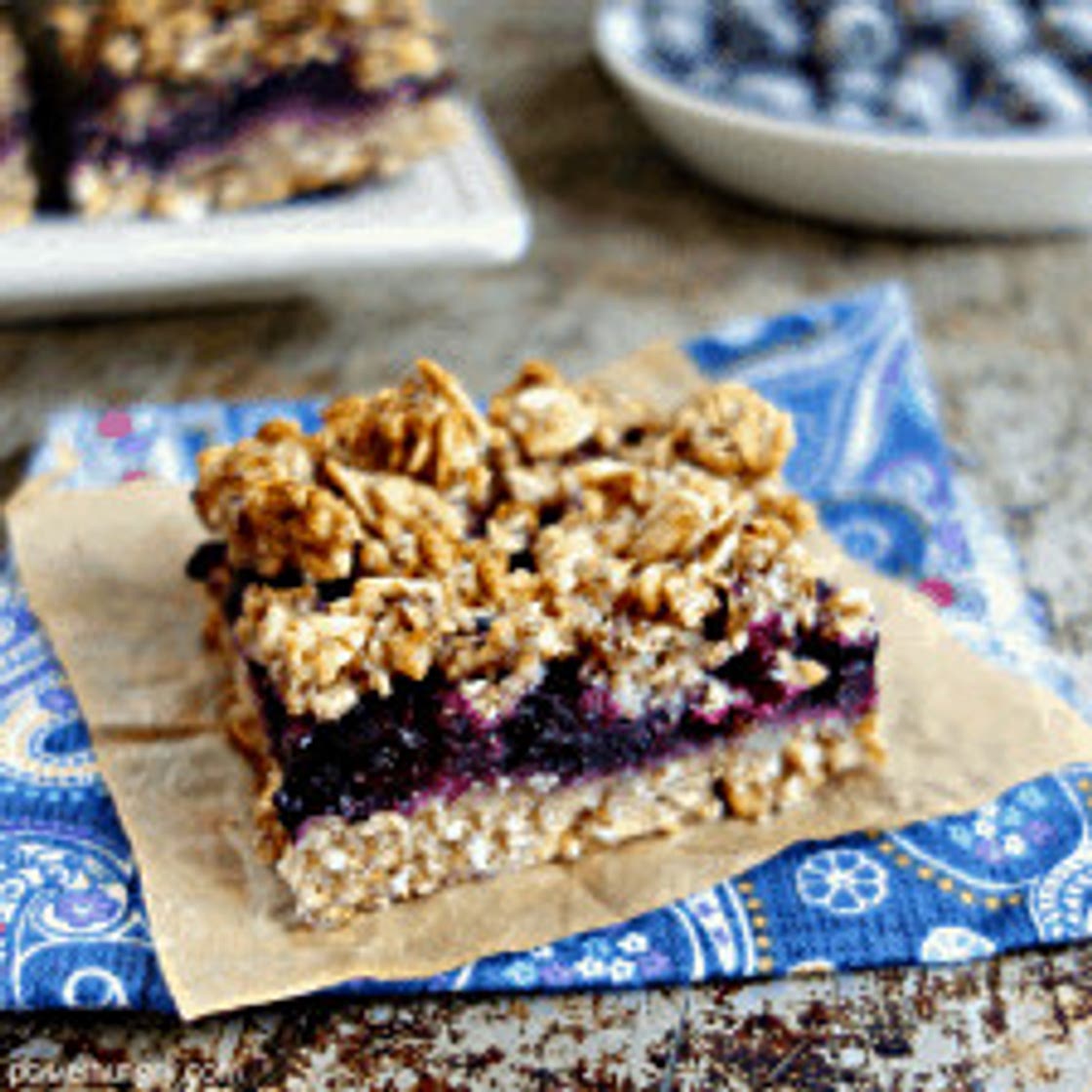 5 ingredient Blueberry Oat Breakfast Bars {vegan, sugar-free, oil-free, gluten-free}