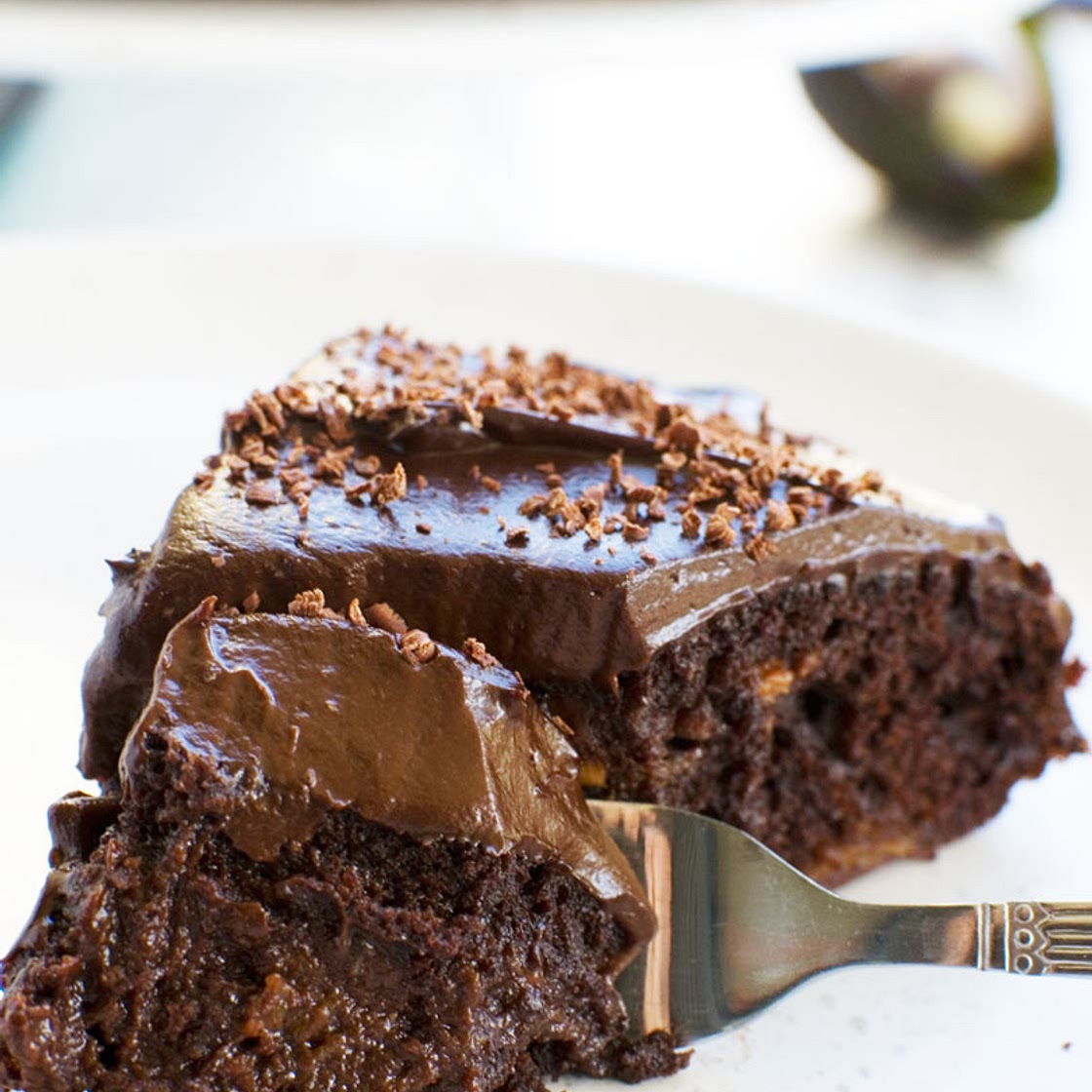 30 Minute Healthy Chocolate Cake