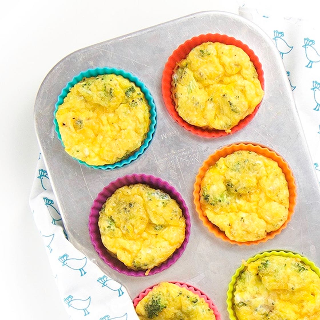 Broccoli Egg Muffins for Baby + Toddler (baby-led weaning) - Baby Foode