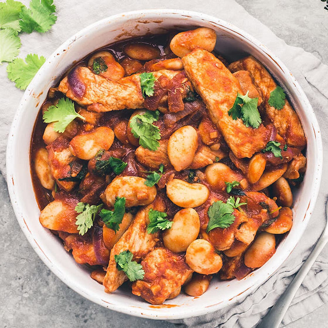 Pork barbecue beans & sweet potato fries