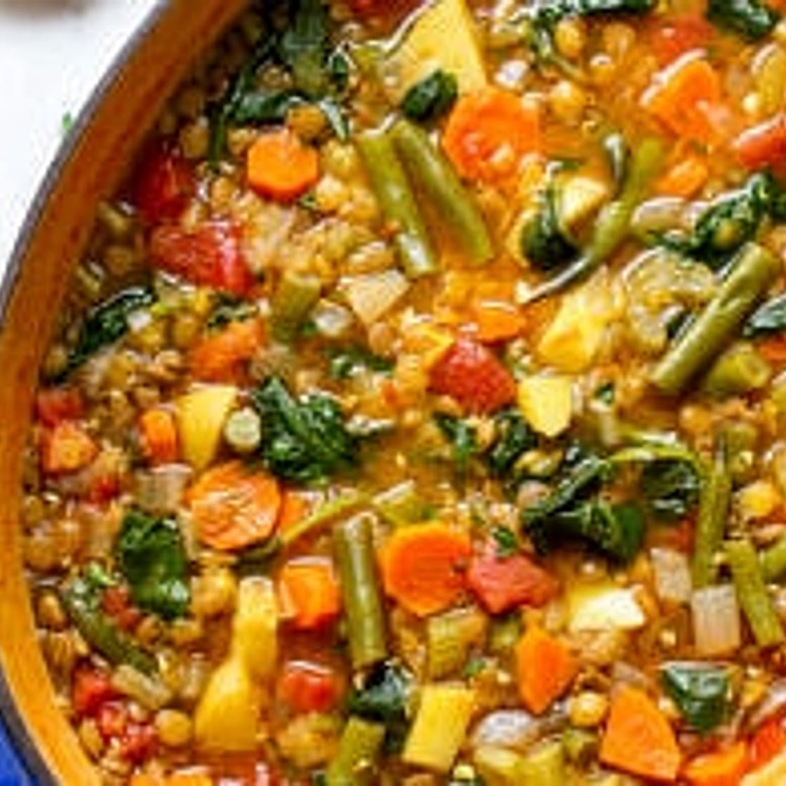 HEARTY VEGAN LENTIL SOUP