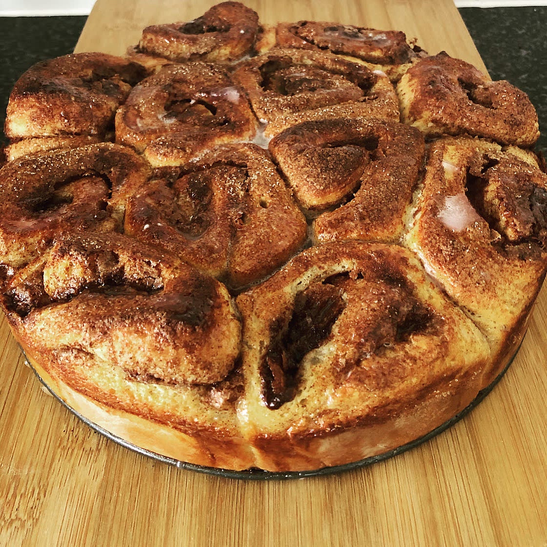 Cinnamon buns by Lau