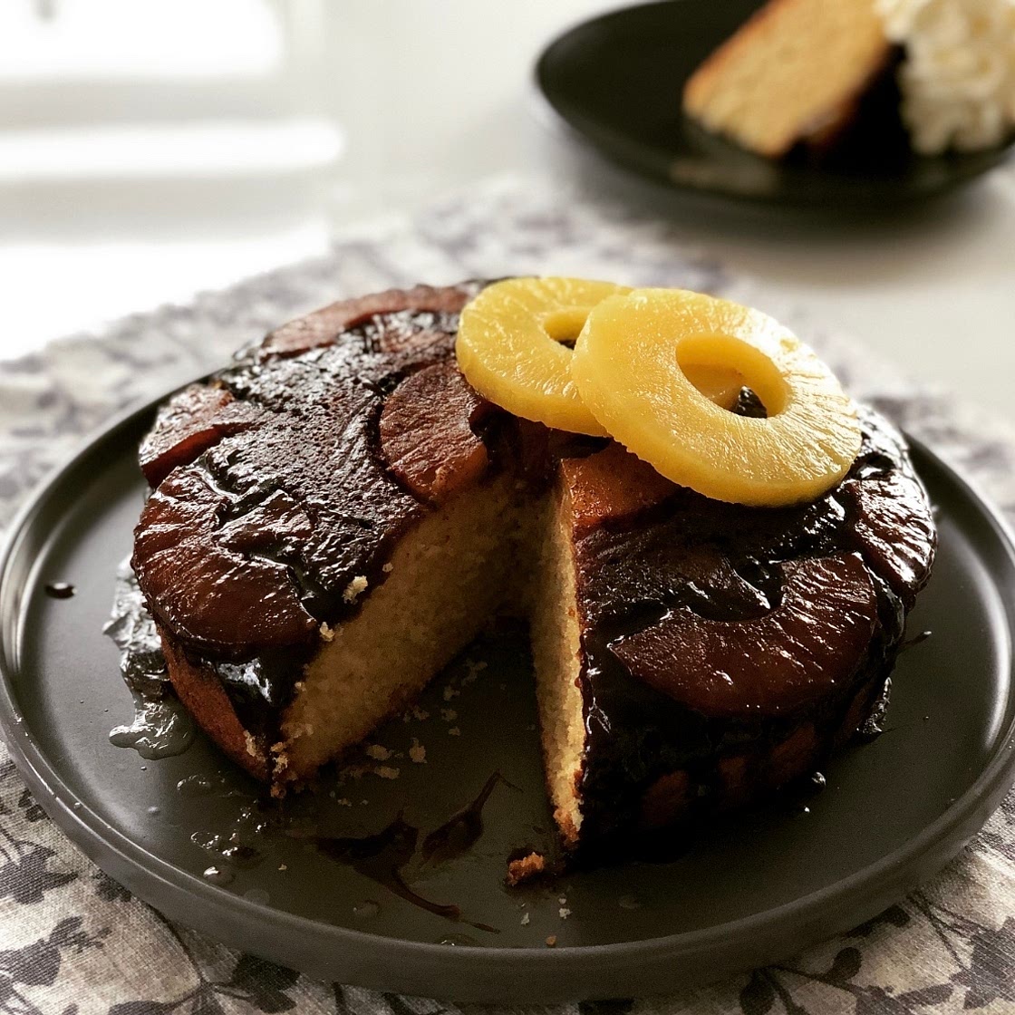 Pineapple/ cinnamon upside-down cake