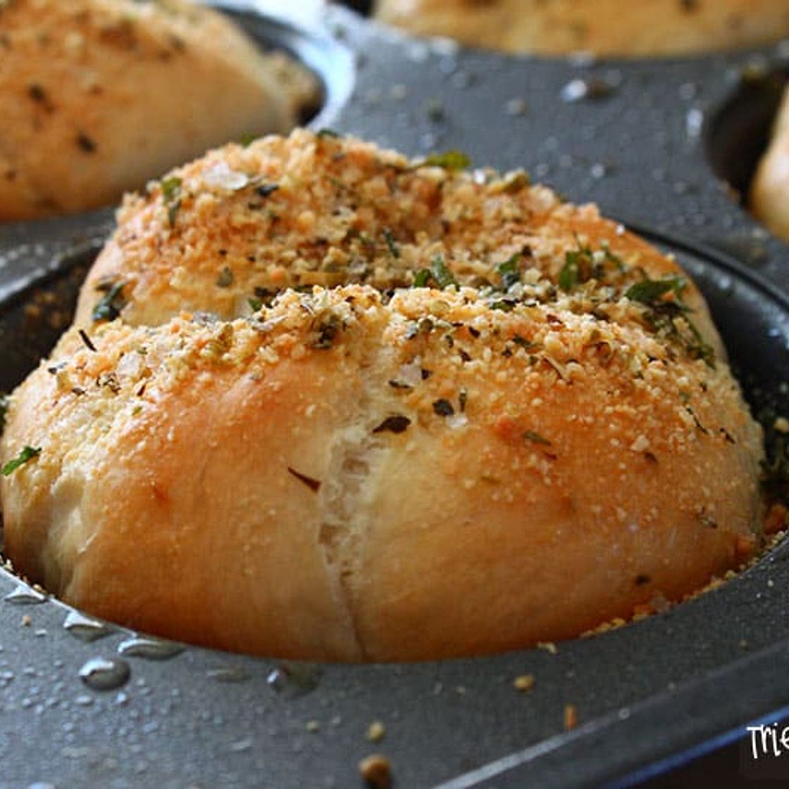 Rhodes Garlic Knots