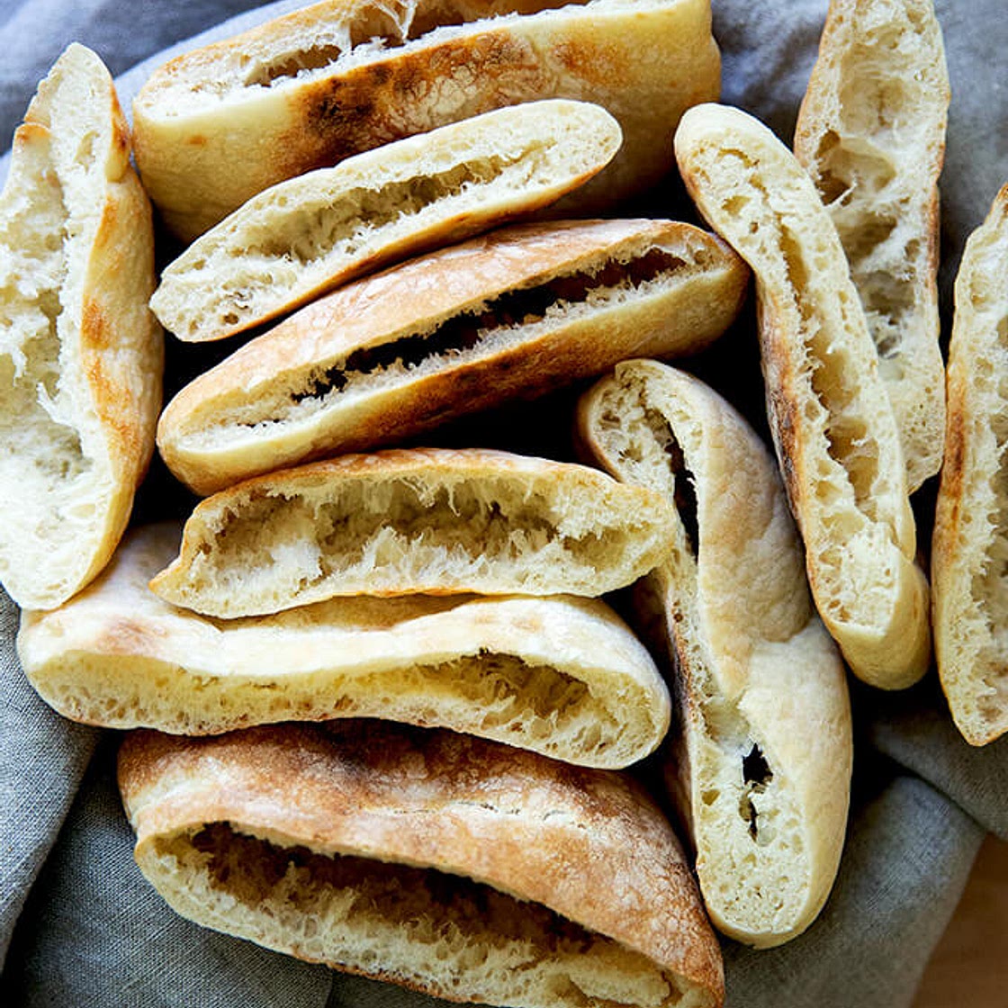 Easy Homemade Pita Bread Recipe