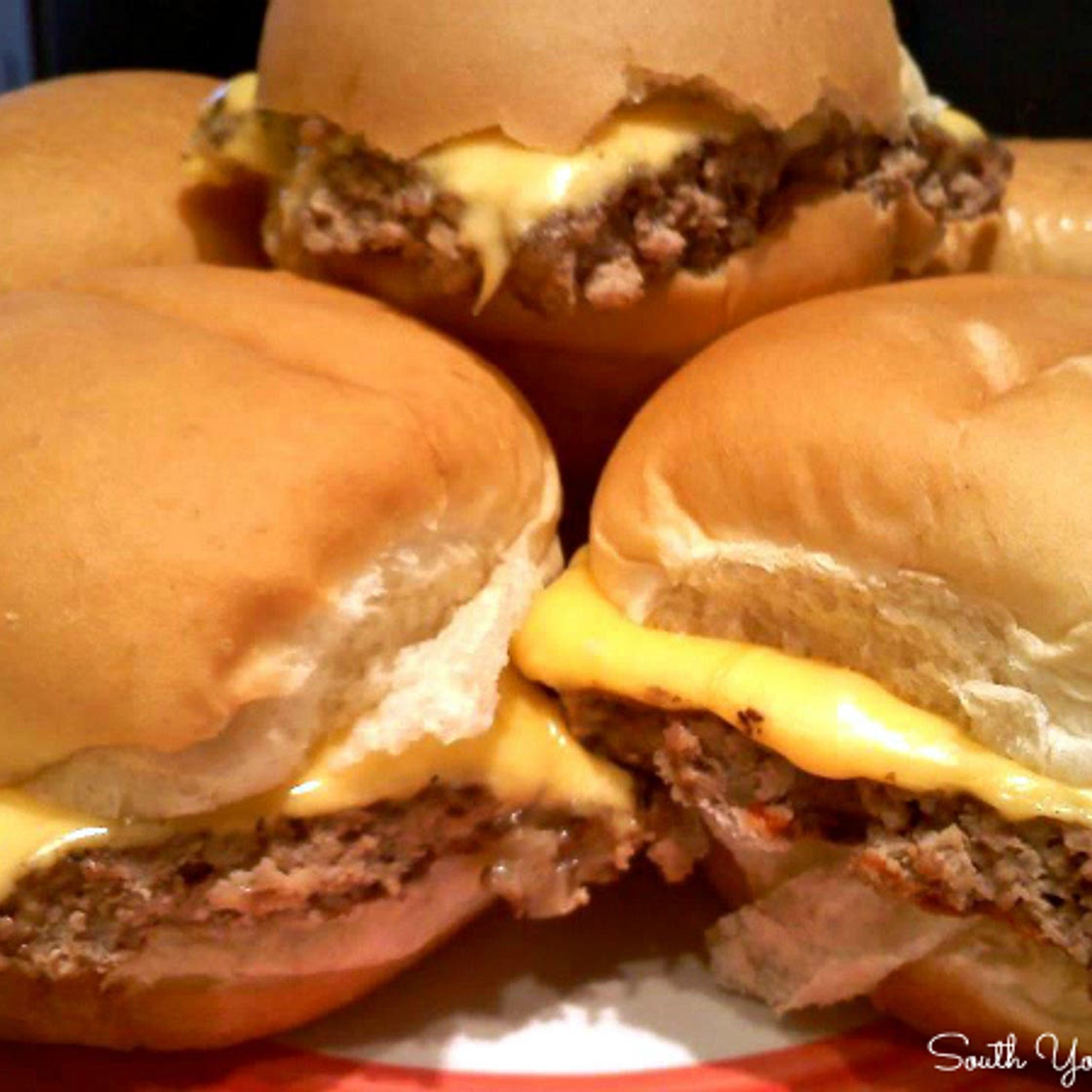 Sheet Pan Cheeseburger Sliders