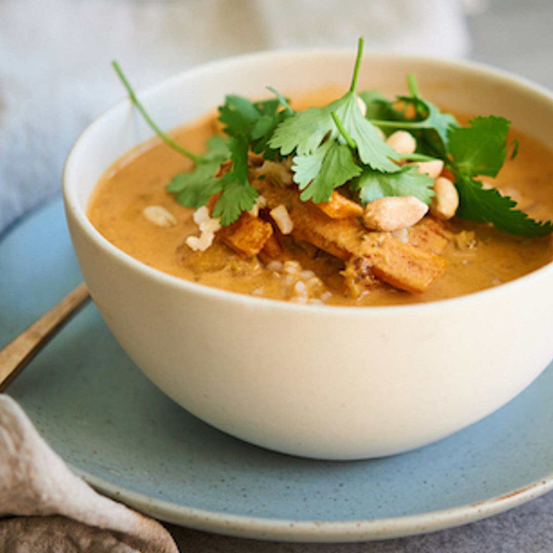 Slow Cooker Thai Red Curry Soup with Chicken