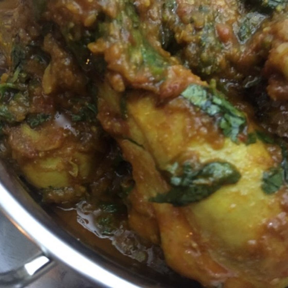 Chicken curry (tariwala chicken)