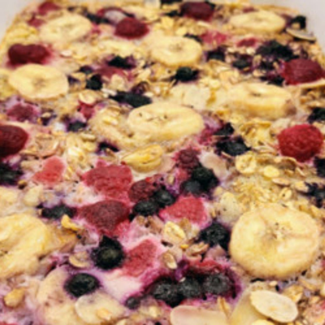 Baked Banana-Berry-Oatmeal