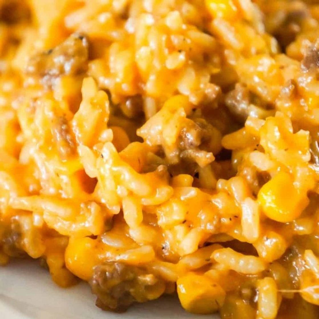 Instant Pot Cheesy Ground Beef and Rice
