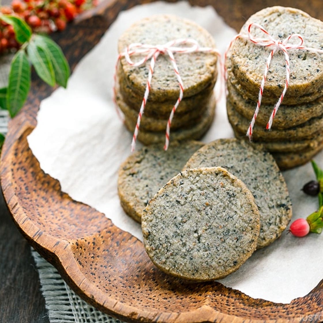 Black Sesame Cookies