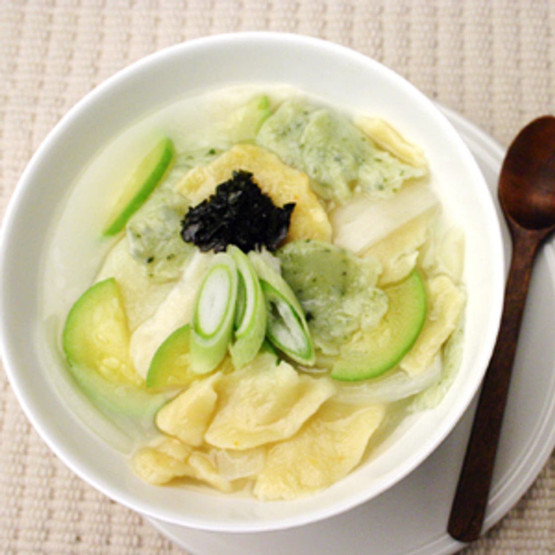 삼색수제비