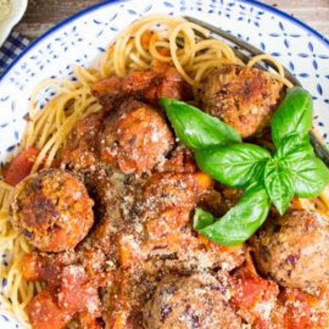 Vegan Meatballs with Spaghetti