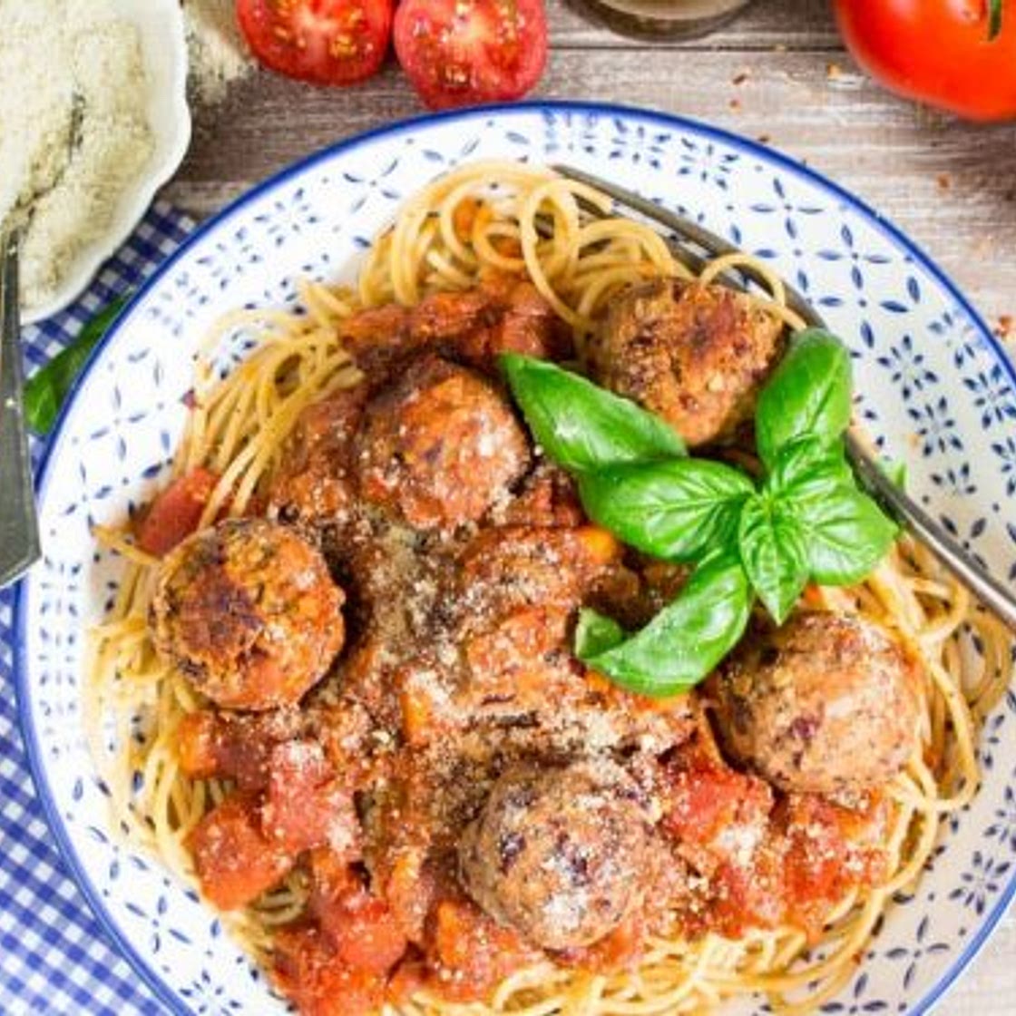 Vegan Meatballs with Spaghetti