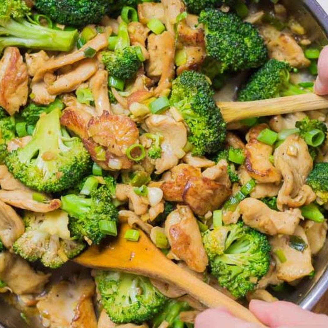 Paleo Chicken and Broccoli Stir Fry (Whole30, Keto)