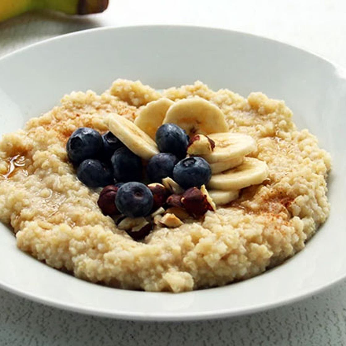 Millet Porridge With Bananas and Blueberries