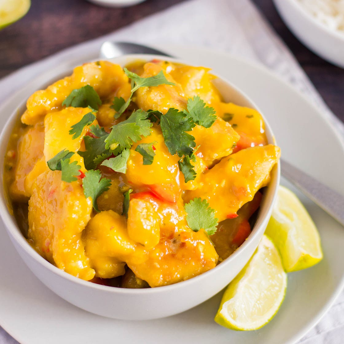 Crowd-Pleasing and Flavorful Thai Mango Chicken