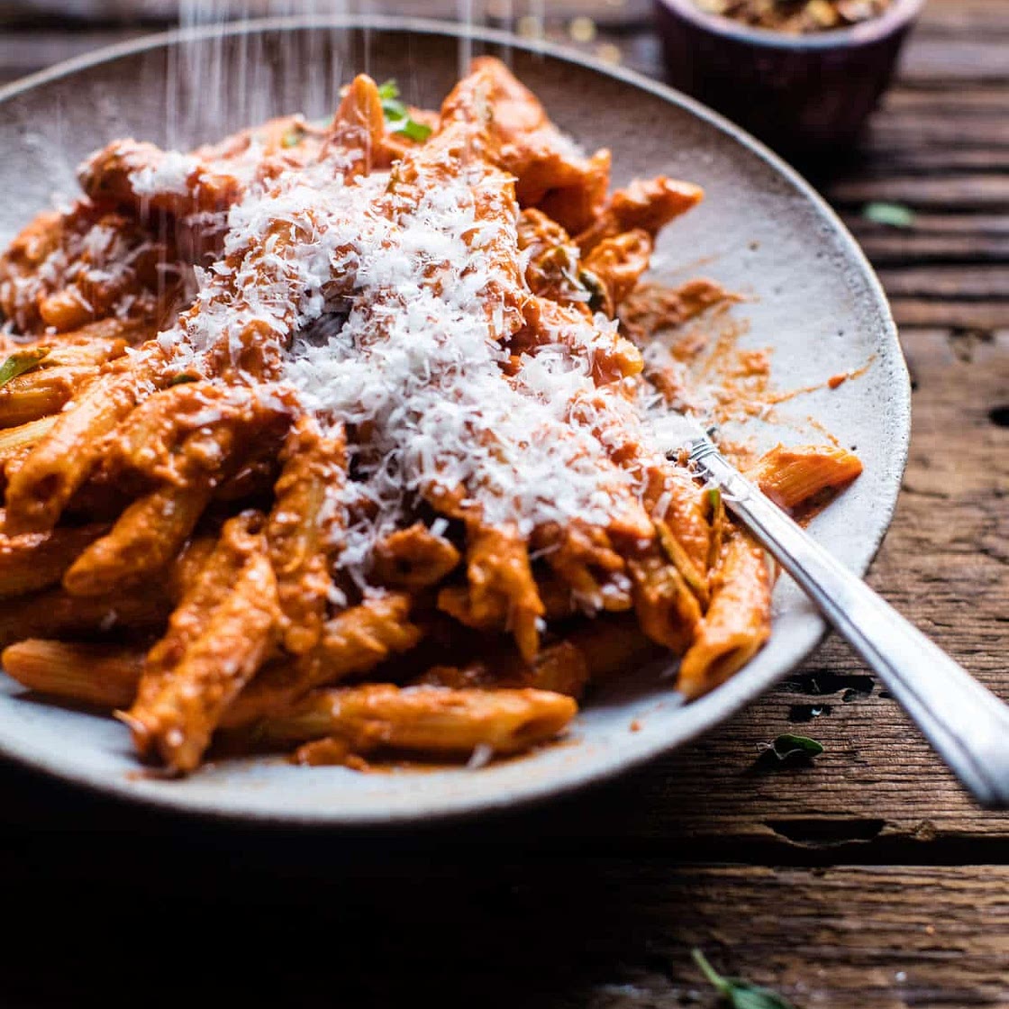Crockpot Sun-Dried Tomato Penne Alla Vodka