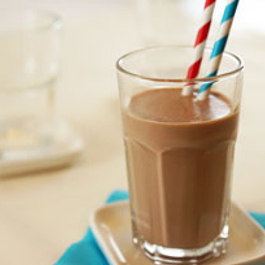 Boisson fouettée au chocolat, au beurre d'arachide et à la banane