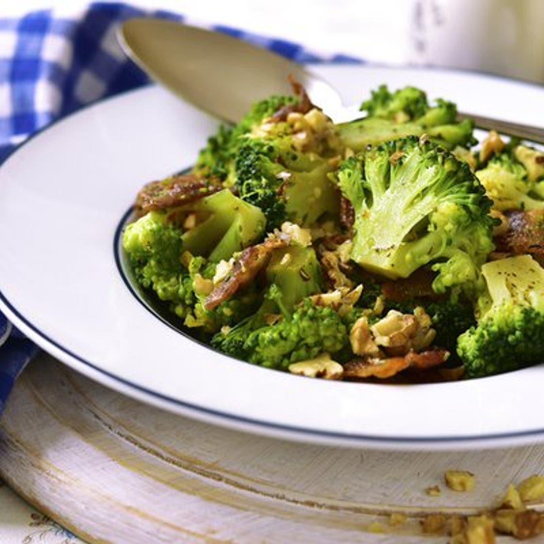 Broccoli Salad with Yoghurt Dressing