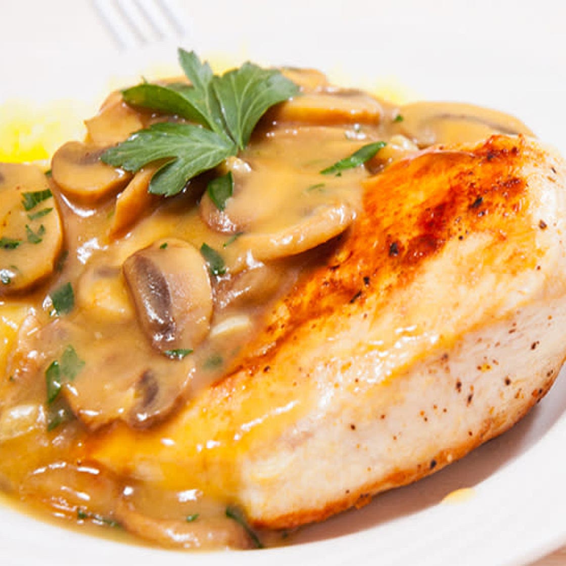Super Easy Chicken Marsala