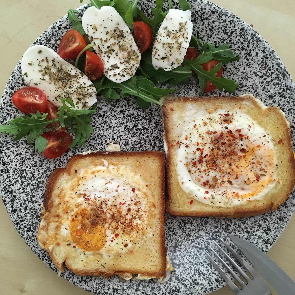Egg toasts