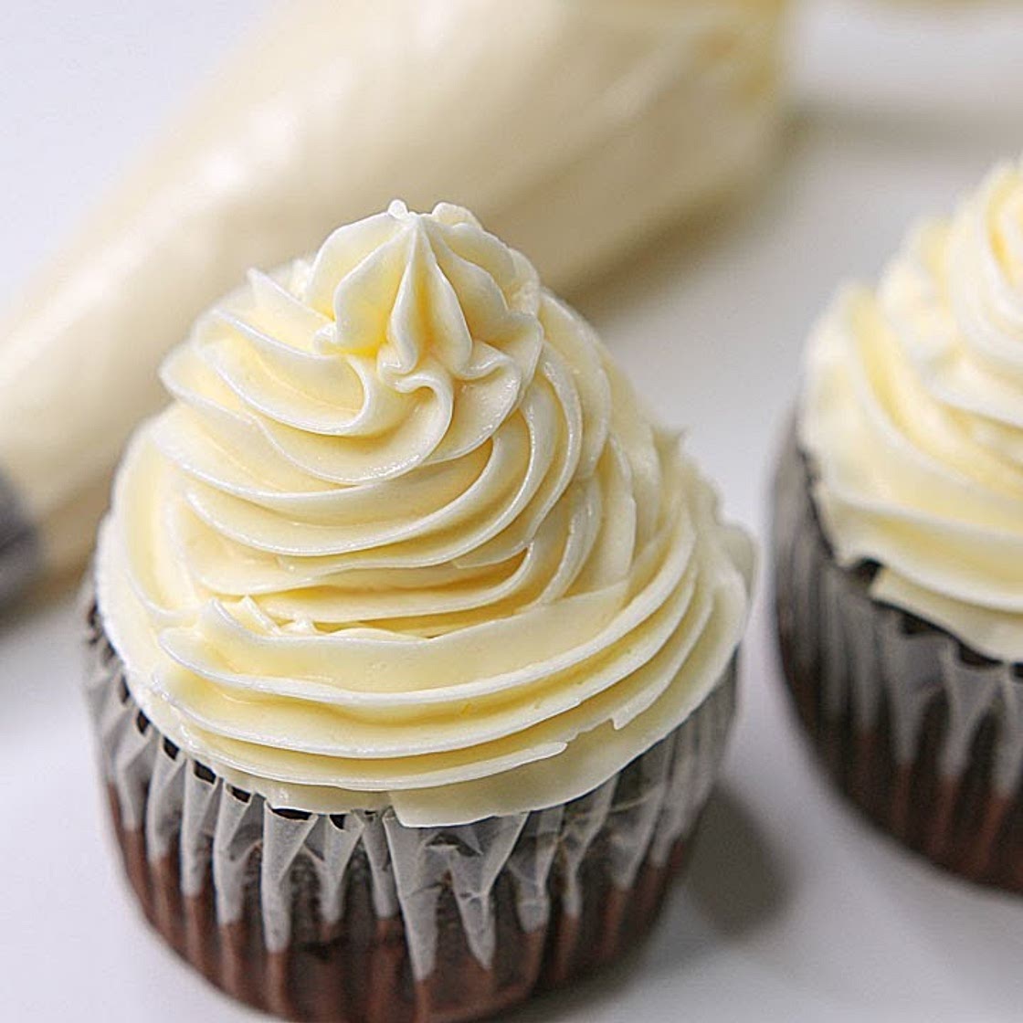 Perfect Silky Smooth Buttercream Icing | Vanilla Buttercream Recipe | Easy Buttercream Frosting