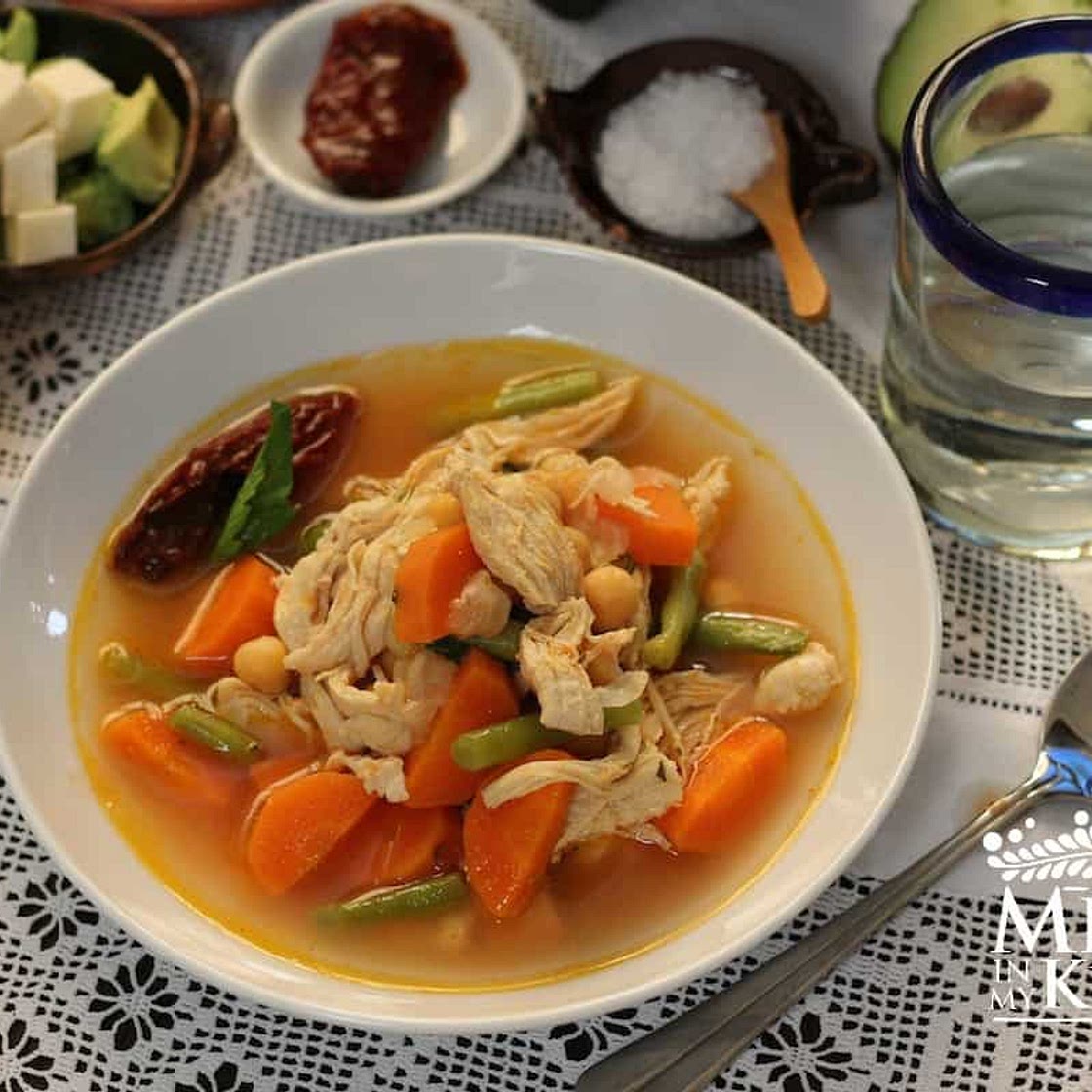Caldo Tlalpeño