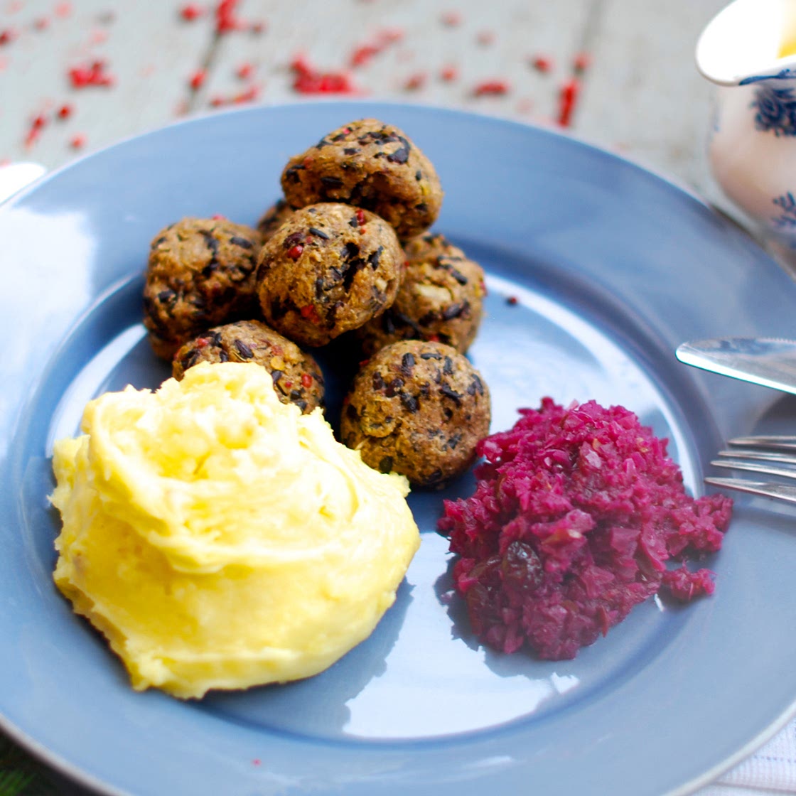 Swedish Meatballs With Lentils & Black Rice