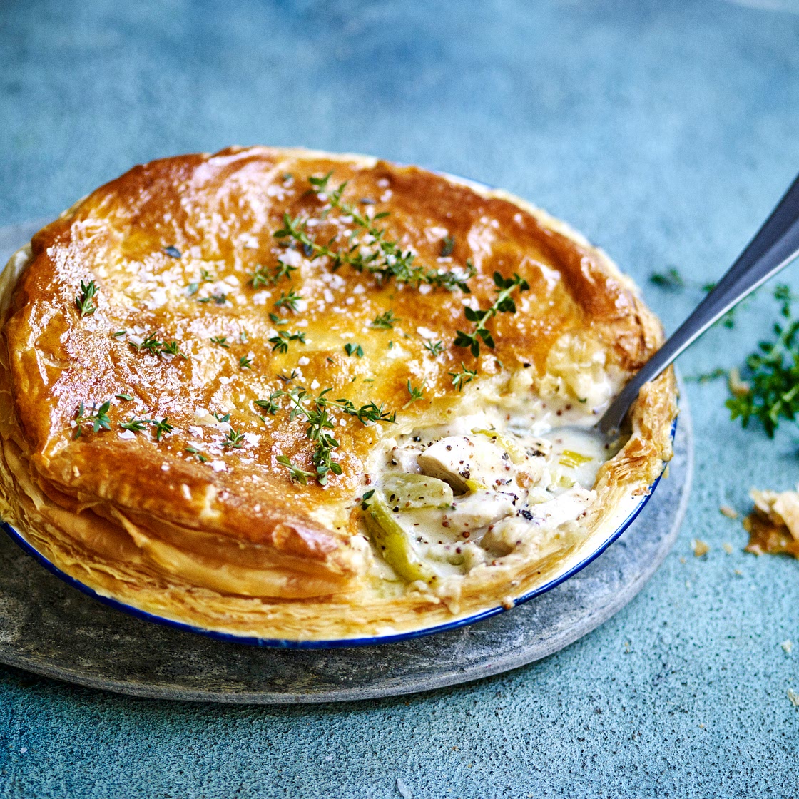 Chicken and leek pie