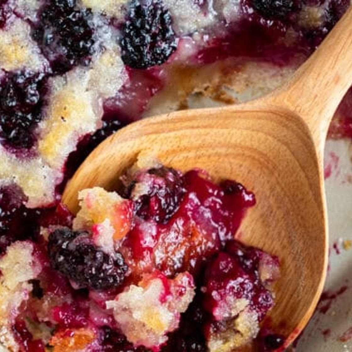 The Pioneer Women's Blackberry Cobbler