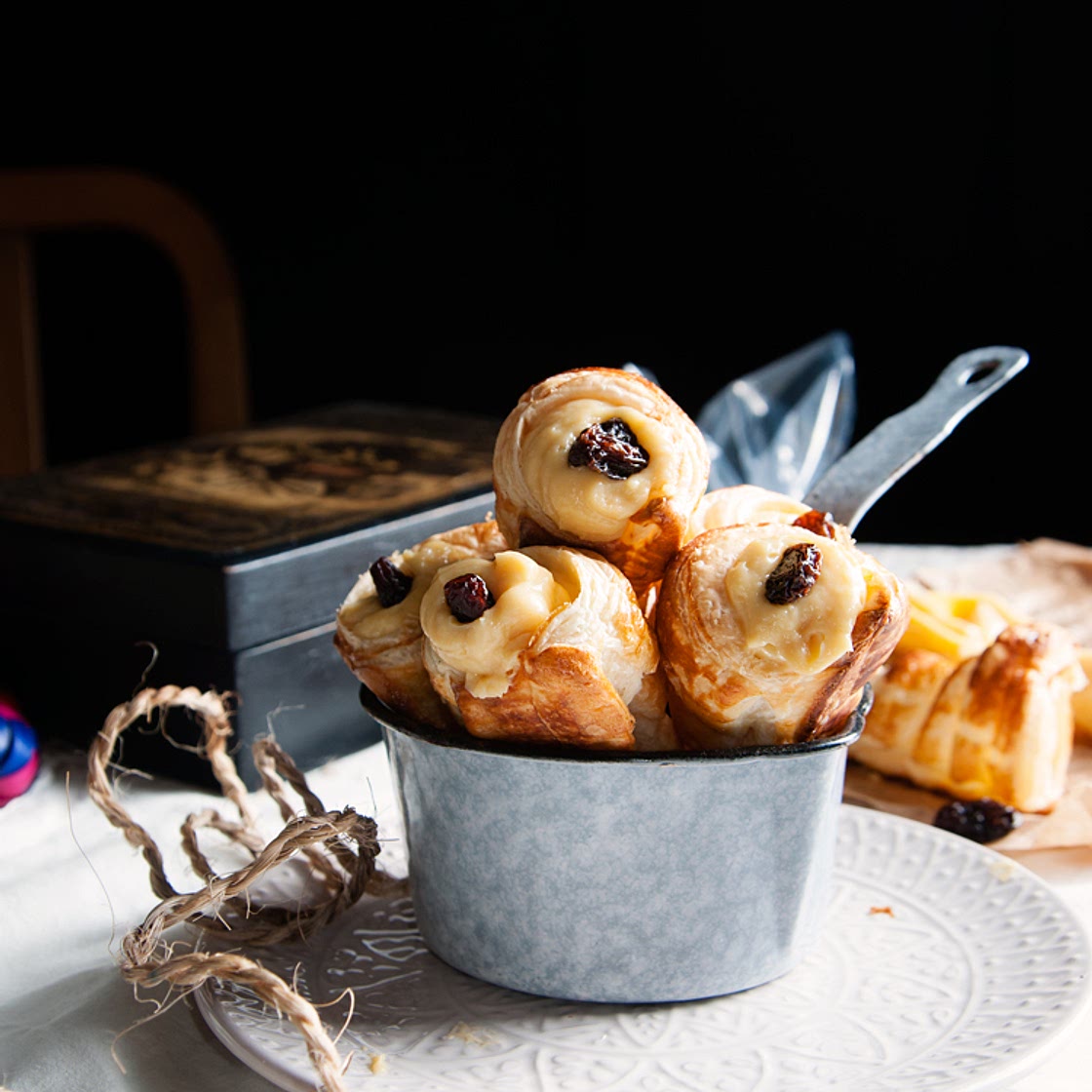 Canutillos de crema pastelera